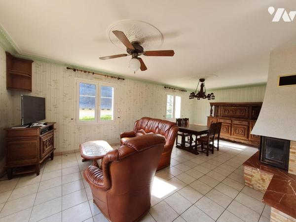 À Vendre à Rohan Maison familiale située à 2.7 km des commodités et services 