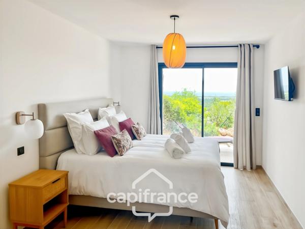 Maison à vendre 5 pièces VENTISERI (20) de 136 m2 Vue mer et piscine chauffée