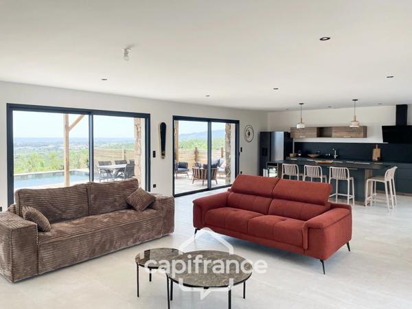 Maison à vendre 5 pièces VENTISERI (20) de 136 m2 Vue mer et piscine chauffée