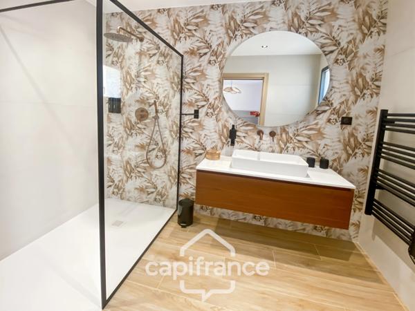 Maison à vendre 5 pièces VENTISERI (20) de 136 m2 Vue mer et piscine chauffée