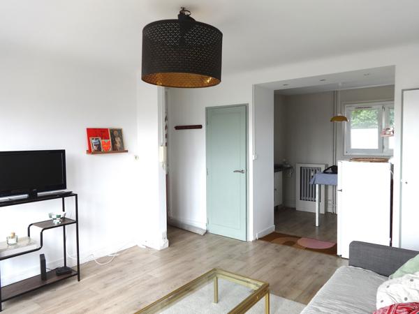 Appartement
         2 pièces
        - 45 m² Exclusivité 76 000 € *