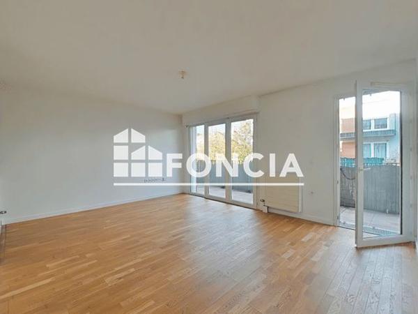 Location Appartement 2 pièces 48.4 m² - 3 BIS AU 11 BIS RUE DE LA FRAT Noisy Le Sec 93130