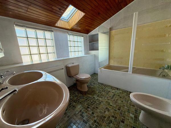 Maison à vendre 6 pièces  (56)