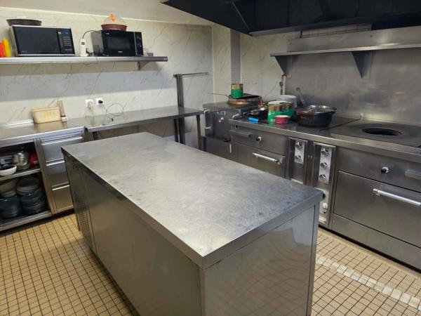 À VENDRE – FONDS DE COMMERCE RESTAURANT – HYPER CENTRE DE VANNES (56)