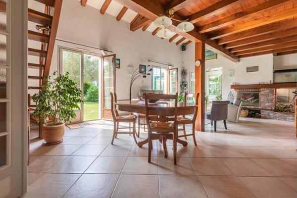 [BAISSE DE PRIX] Maison 6 pièces 170m2 avec piscine chauffée
