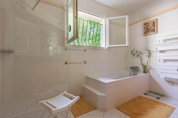 [BAISSE DE PRIX] Maison 6 pièces 170m2 avec piscine chauffée