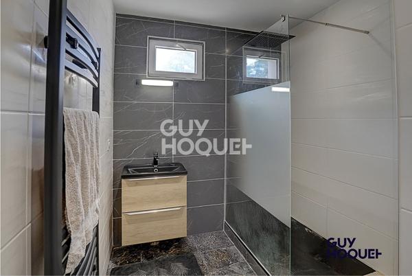 MAISON ENTIEREMENT RENOVEE AVEC JARDIN - AUCUNE MITOYENNETE