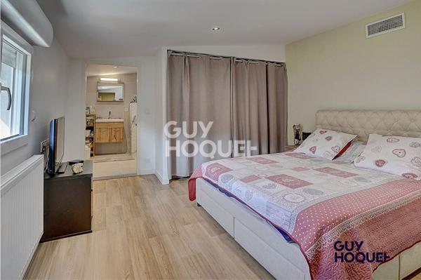 MAISON ENTIEREMENT RENOVEE AVEC JARDIN - AUCUNE MITOYENNETE