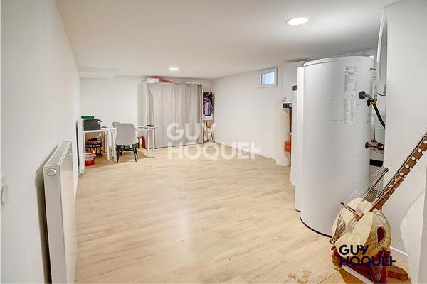 MAISON ENTIEREMENT RENOVEE AVEC JARDIN - AUCUNE MITOYENNETE