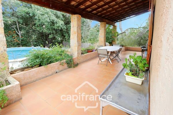 Maison à vendre 7 pièces LA CADIERE D'AZUR (83)