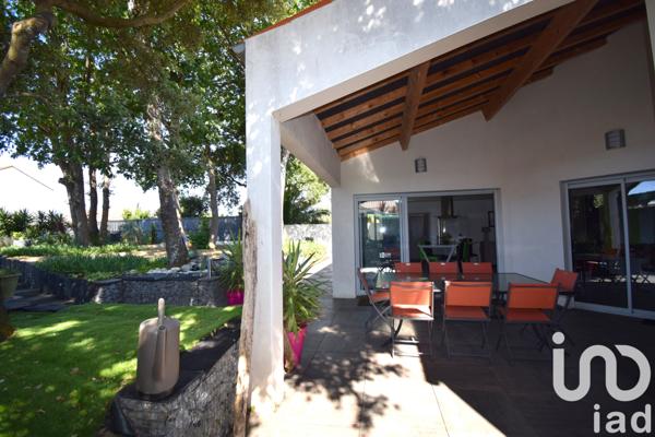 Maison à vendre 8 pièces 141 m² Saint-Pierre-d'Oléron