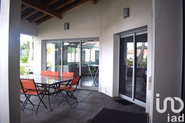 Maison à vendre 8 pièces 141 m² Saint-Pierre-d'Oléron