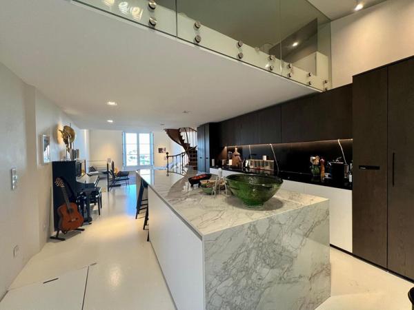 APPARTEMENT À VENDRE 4 CHAMBRES - 7 PIECES - SAINT MARTIN DE RE