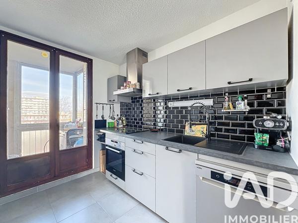 Appartement à vendre 4 pièces 79 m² Le Pont-de-Claix