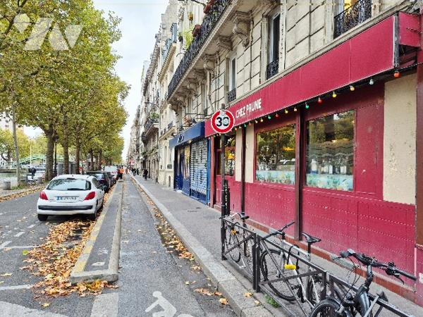 63 quai de Valmy-PARIS 75010, studio de 26,46m² au 4ème avec terrasse de 4m² vue canal Saint-Martin.