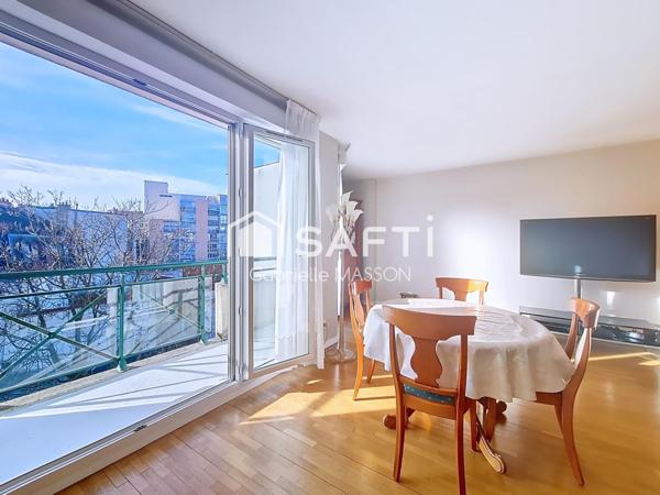 Rue DANTON - Bel appartement avec 2 balcons et double parking