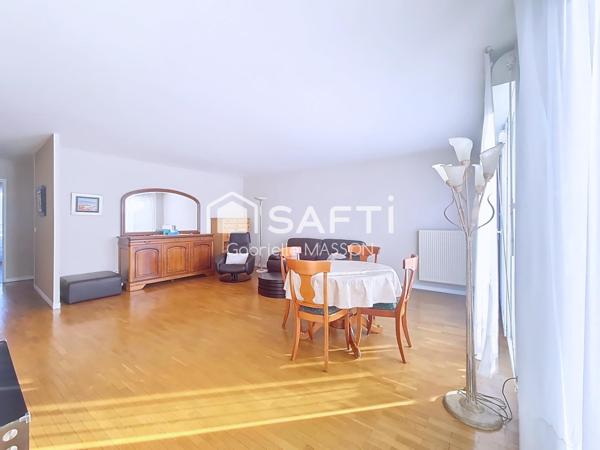 Rue DANTON - Bel appartement avec 2 balcons et double parking