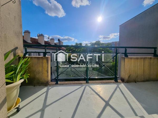 Rue DANTON - Bel appartement avec 2 balcons et double parking