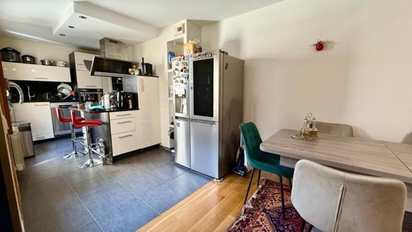 Vente / Appartement T4 à Tassin-la-Demi-Lune (69160)