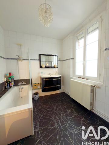 Maison à vendre 8 pièces 212 m² Grandvilliers