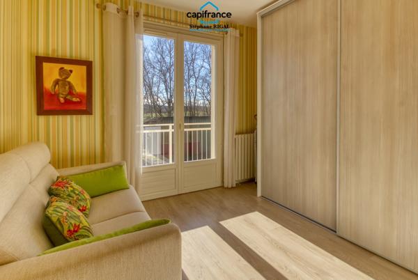Maison à vendre 8 pièces MONTAYRAL (47) de 185 m2 sur un terrain de 3642 m2