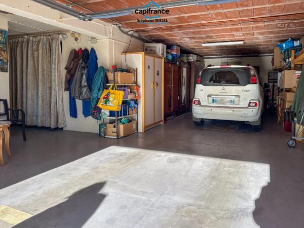 Maison à vendre 8 pièces MONTAYRAL (47) de 185 m2 sur un terrain de 3642 m2