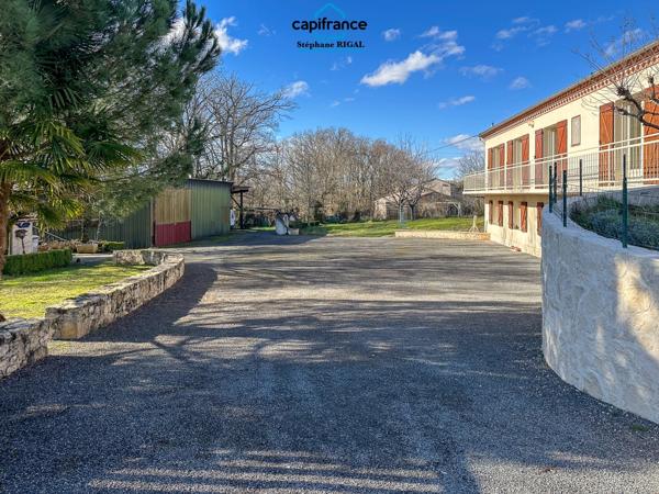 Maison à vendre 8 pièces MONTAYRAL (47) de 185 m2 sur un terrain de 3642 m2
