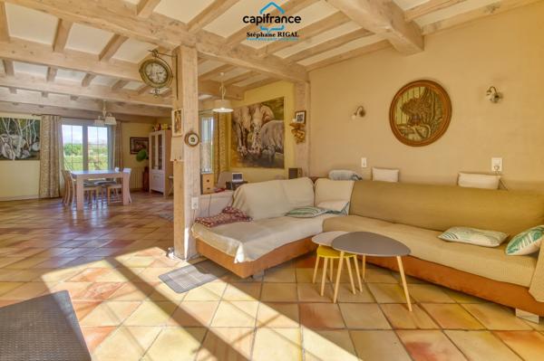 Maison à vendre 8 pièces MONTAYRAL (47) de 185 m2 sur un terrain de 3642 m2