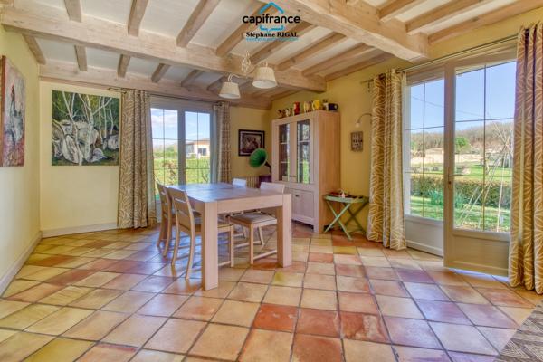 Maison à vendre 8 pièces MONTAYRAL (47) de 185 m2 sur un terrain de 3642 m2