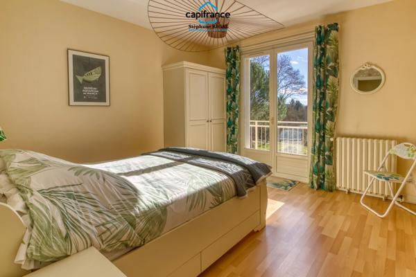 Maison à vendre 8 pièces MONTAYRAL (47) de 185 m2 sur un terrain de 3642 m2