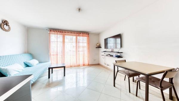 Appartement Pontault Combault 3 pièce(s) 53 m2