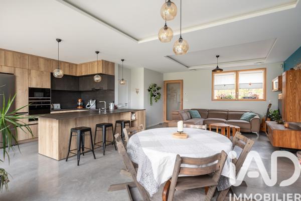 Maison à vendre 8 pièces 156 m² Voiron