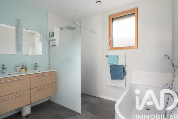 Maison à vendre 8 pièces 156 m² Voiron