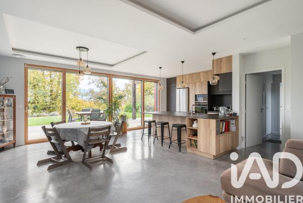 Maison à vendre 8 pièces 156 m² Voiron