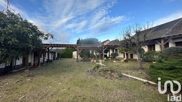 Immeuble à vendre 400 m² Dordives