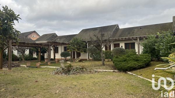 Immeuble à vendre 400 m² Dordives