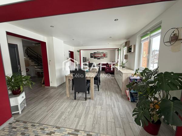 GRANDE MAISON FAMILIALE