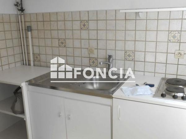 Location Studio 32.3 m² - 10 RUE DE DOUAI Lille 59000