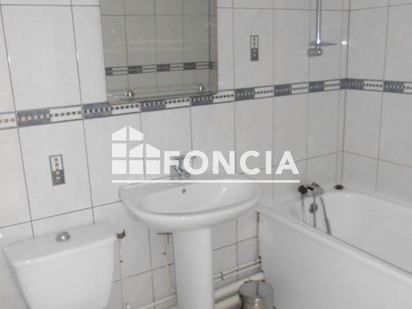 Location Studio 32.3 m² - 10 RUE DE DOUAI Lille 59000