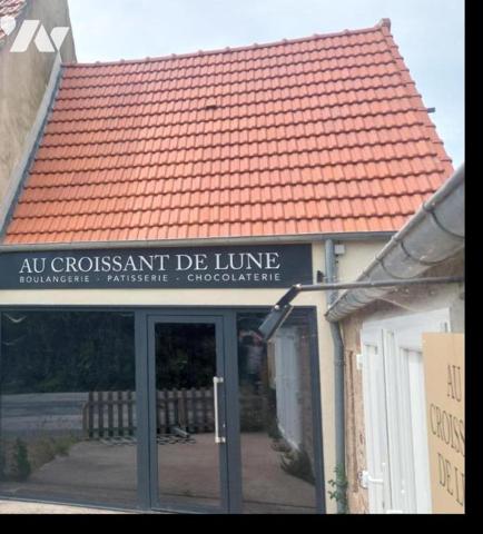 A 1km environ de la plage