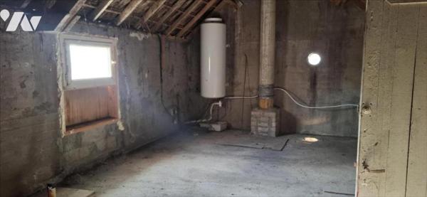 A 1km environ de la plage