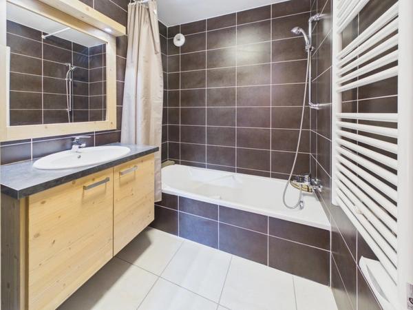 Haute Savoie (74), à vendre SAMOENS - Domaine skiable Grand Massif - Appartement T3 bis