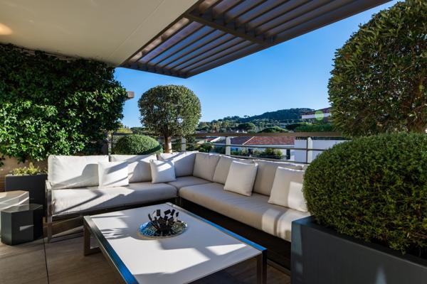 Vente Penthouse Saint-Tropez 4 Pièces 130 m²