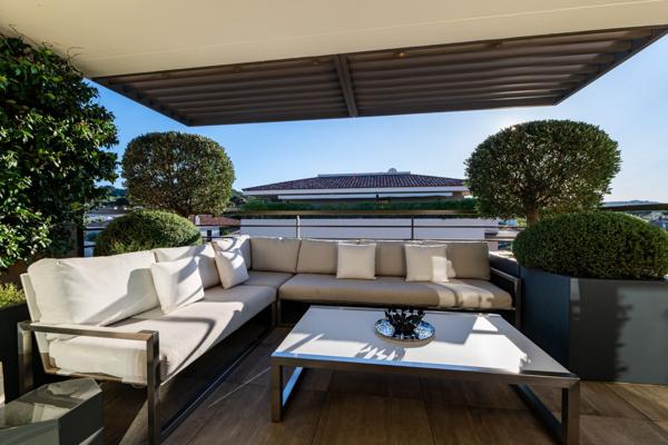 Vente Penthouse Saint-Tropez 4 Pièces 130 m²