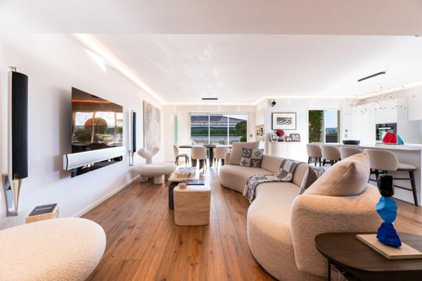 Vente Penthouse Saint-Tropez 4 Pièces 130 m²