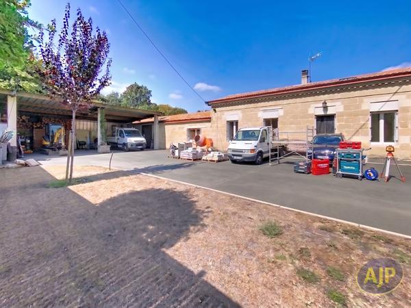 Maison à vendre Leognan - 8 pièces, 211m² avec 0 chambre(s) à 549 000€ - AJP Immobilier Cestas