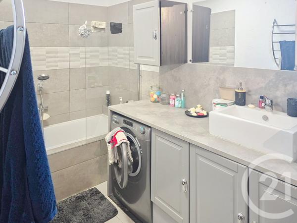 Immeuble à vendre  222 m2 ALES - 30