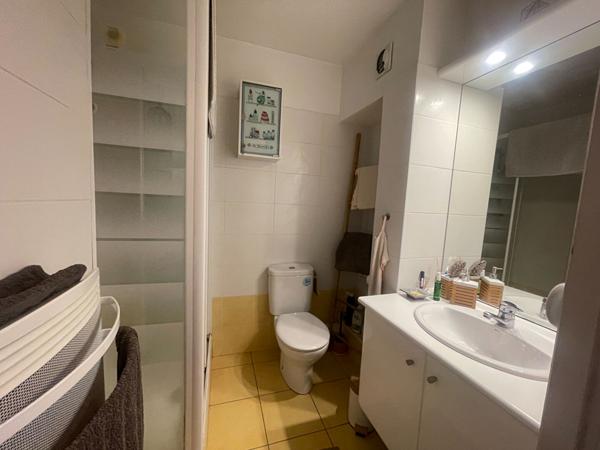 Appartement à vendre à Vannes 40m² le port à pied Garage fermé cave