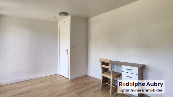 Maison individuelle rénovée avec jardin à Saint-Sébastien-de-Morsent