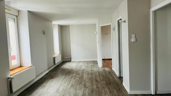 Appartement à louer à Pluméliau-Bieuzy dans le Morbihan (56930), ref :   
centre ville